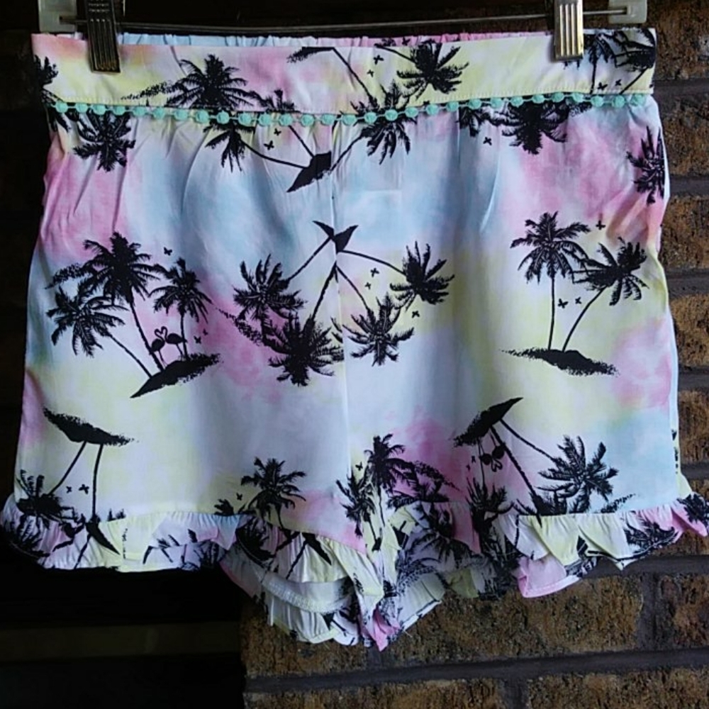 NWT Epic threads soft & lightweight ruffled sh…